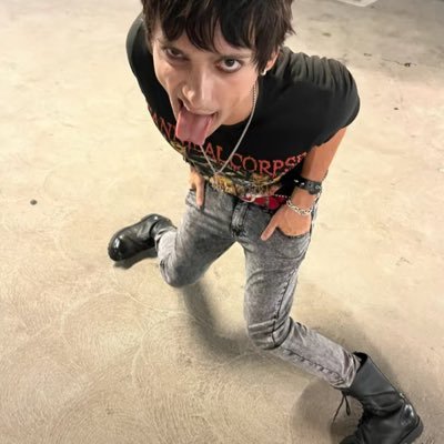 X0rosie's profile picture. ꧁♡︎꧂