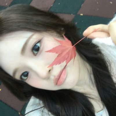 pockethug's profile picture. At the very least, I am love.