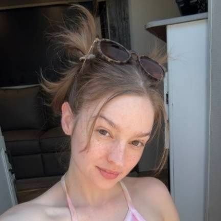 BriggieJan41097's profile picture. I’m Briggie Jenny, living in the USA 🇺🇸. I’m kind-hearted, honest, and looking for a serious relationship with someone real
let chat on 🫶