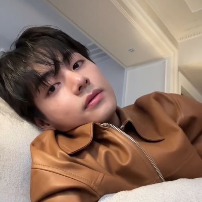 closertoyou_mp3's profile picture. em nome do bts, do jungkook e do taehyung, amém.