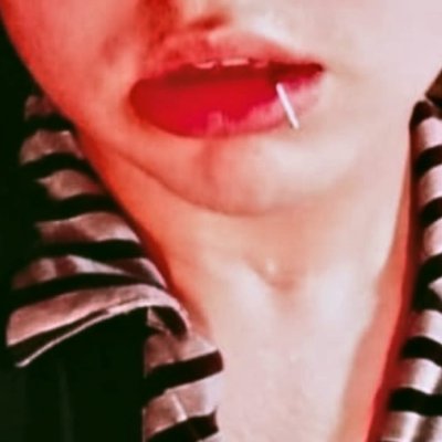 NitrideHeavenly's profile picture. -Centipede fairy 
-Young artist
-SRT
-Gamer
-Tired
-Hey there, (I´m a spanish speaker actually) Have a nice day.