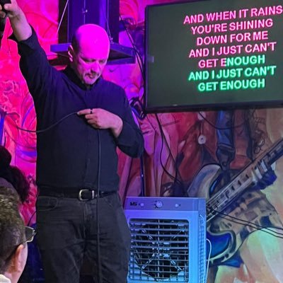 NCH5's profile picture. Nunca digo nunca. Trabajo en fortalecer mis convicciones. Soy un ser oscuro. N Ch quiere decir Niño Chico.