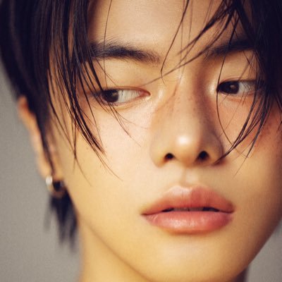 dearleoxin's profile picture. . 𝄞 ⊹ ࣪ always with #이리오 ˖ irio ships enjoyer⊹ ᭪ @cherrystarnana