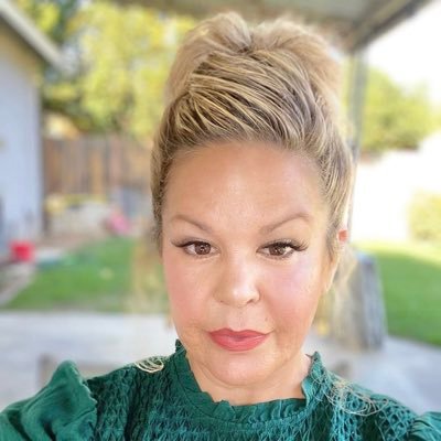 stephanierae_76's profile picture. Wife 22yrs💍Love Jesus✝️ 2 GORG  daughters🩷🩷Gra*Gra to 3 🩵🩷🩵Fighting SLE & MCAS✨PROUD AMERICAN 🇺🇸TRUMP voter 3x❤️🤍💙Sorry about my potty mouth✨