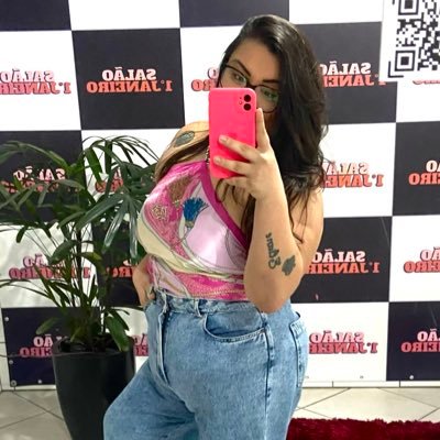 Apenasmartini's profile picture. 🐺