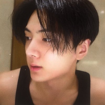 ymmdjxj's profile picture. ♡ྀི ˖ ⊹ @uryoyeolx ꐑꐑ! ‧₊˚ jayke 🐈‍⬛🦮, ningning 🦋 . fan account