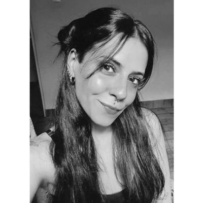 Mdnantonella's profile picture. discutir lo que es injusto                                                               destruir, luego nacer.