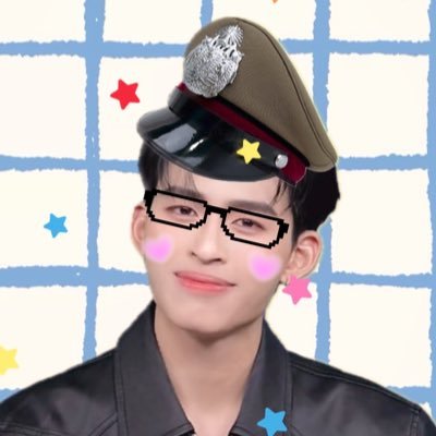 ixpondering's profile picture. 