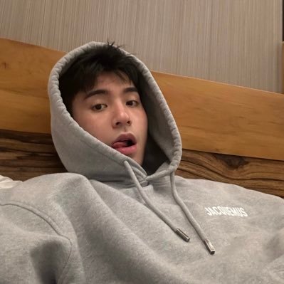 L3SYEL's profile picture. registered nurse ni @brentymanalo ⋆˚꩜｡