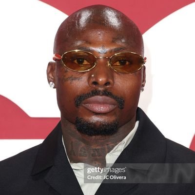 olaphoto_'s profile picture. Only billionaires can live on Mars, so therefore, our earth must be protected. I'm that poor boy who's tryna change the world for good. 

Be kind, nature on🔂.