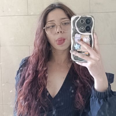 Marea_1312's profile picture. 🖤
🍉