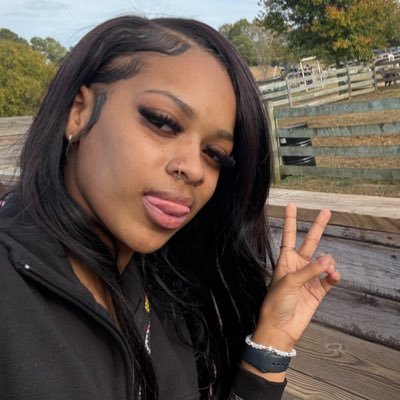 twiiinnk's profile picture. 