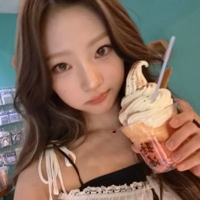 stellaxtails's profile picture. ⠀ ⠀ ̩͙꒰ঌ @Hearts2Hearts ໒꒱·̩͙. ָ ִ 🐈‍⬛ ִָ # ྀི