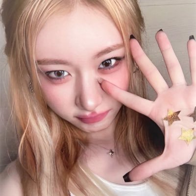 lacinhorosado's profile picture. ೀ⠀⠀ ㅤ݄ ✿⠀ ⠀ #채령,⠀  card captor ⠀ ⠀ 𑙕ྀི𓈒ੵ. ݂ .𓈒 ᩙ𑁬ཾ