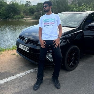 DHANUSH19598901's profile picture. 