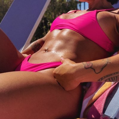 McBaconjr's profile picture. Your thick, tatted bodybuilding baddie 💖 Confidence + curves = addiction 🤤