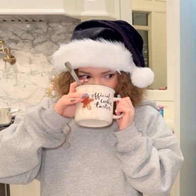 jennxsl0ve's profile picture. 