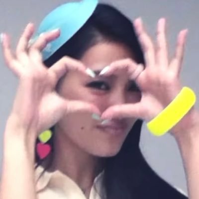 reinatheworld's profile picture. yves