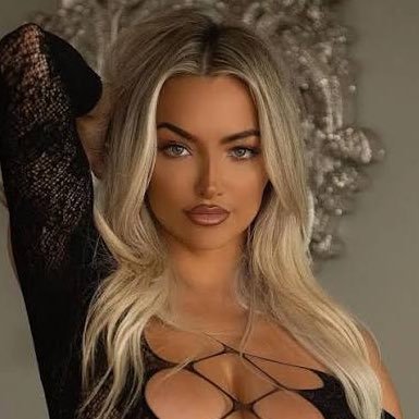 StylisticDame's profile picture. parody account; @LindseyPelas is real.