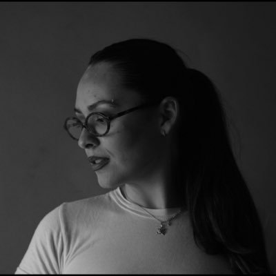 girlfrompoa's profile picture. gaucha - estudante de direito - gremista - apaixonada por moda e musica - fã da anitta e da ariana grande