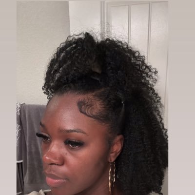 youloveekiara's profile picture. 