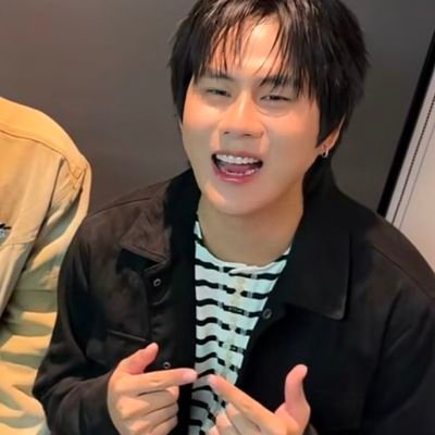 phxchx4100801's profile picture. #pondphuwin ⋆ 𐙚 ˚. #winnysatang 
જ⁀➴ #WilliamEst ⋆ พี่รักเคะแป๋วೀ