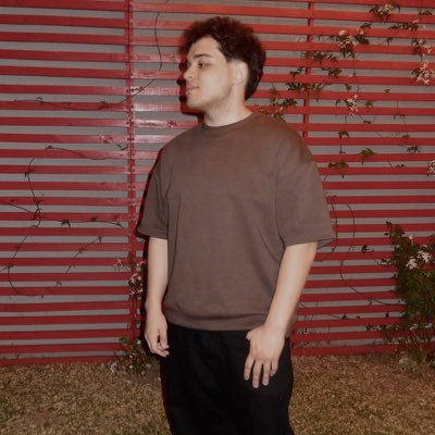 Tineufps's profile picture. 22y  Playing for  Former: Sharks Ac