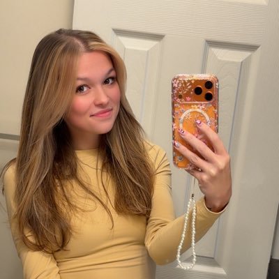 Lost_likeAlice's profile picture. •dog mom 🐶🐾•Scorpio♏️🦂•30•witch bitch🔮🌚•mommy to Helena Jane 8/24/19🌈💖 and Audrie Marie 6/15/21💖•❤️Joshua Dean Britt 12/13/19❤️•