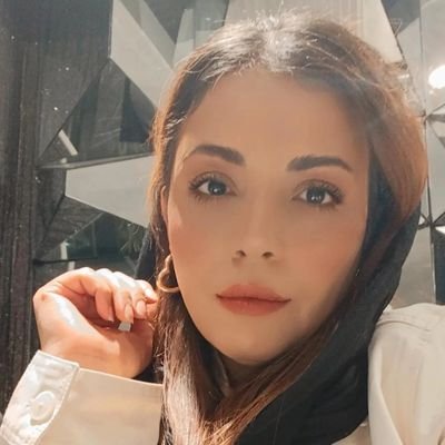 momY9396's profile picture. 