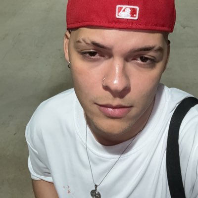 Ed_Callo's profile picture. ♎️ | Chiropractic Student🦴| 6’5 | PUCPR BS| UCC DC.