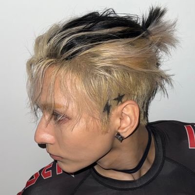 suncuttin's profile picture. 