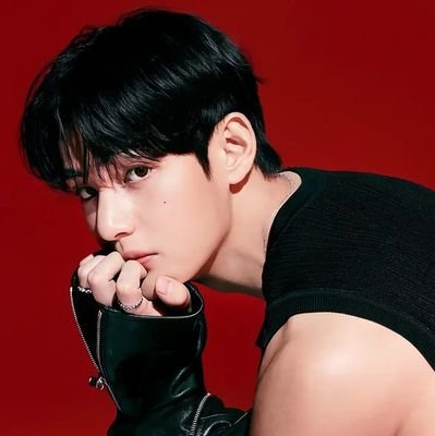 V_BTS_77's profile picture. Hello Army, I'm RP  #KimTaehyung 
My main account @V_bts_22