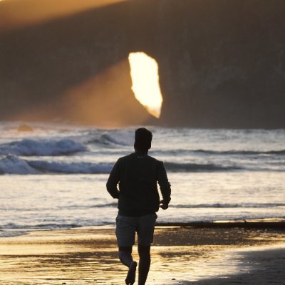 lparida27's profile picture. Staff Data Analyst