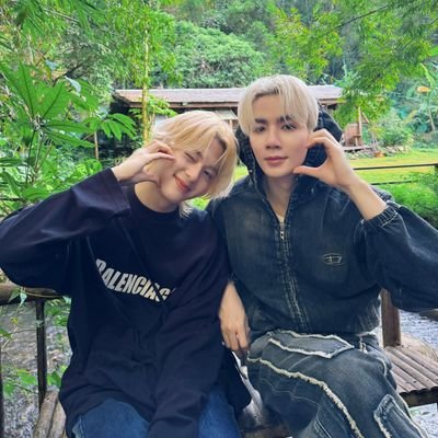 EPhyo1216's profile picture. ZeeNuNew Fan💓
Love ZeeNunew Forever 🫶 
#ZeeNuNew