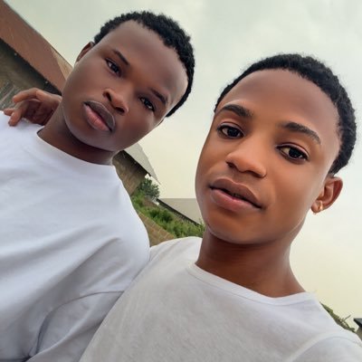 Tolani52932's profile picture. 