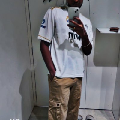 Its_me_Dhilip's profile picture. IGnore the Negativity 😎 (NEUTRAL 😐)