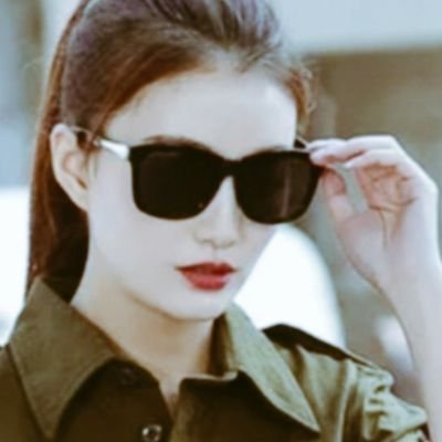 Alexandrite786's profile picture. Muslim,
Unapologetically critical, always seeking the truth .

( I spot flaws faster than your mom at a wedding..😹)