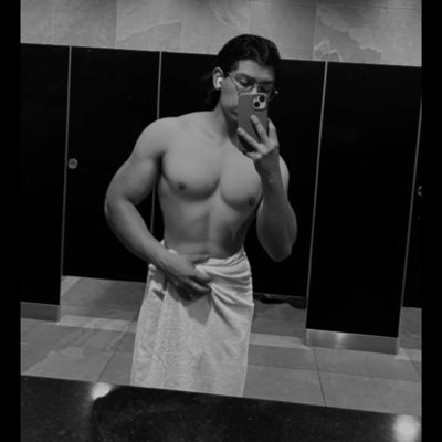 urieeeelwr's profile picture. 