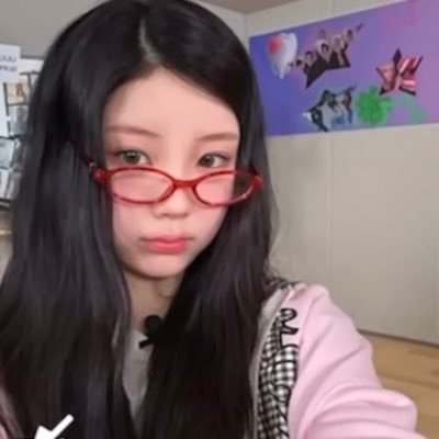 wblfdlwhgek's profile picture. https://t.co/LpWzKm66py