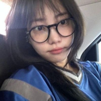 clere443's profile picture. 