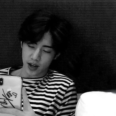 plsmark93's profile picture. babe’s ~ @marktuan 🪽 #plsmarkรีวิวค้าบ 🐶🐈🐈🫳🏻