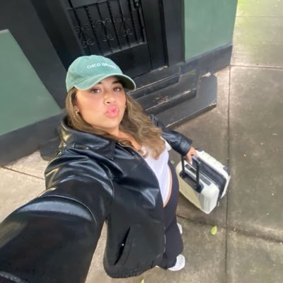 charlesleeeeray's profile picture. es fabulosa pero es malvada