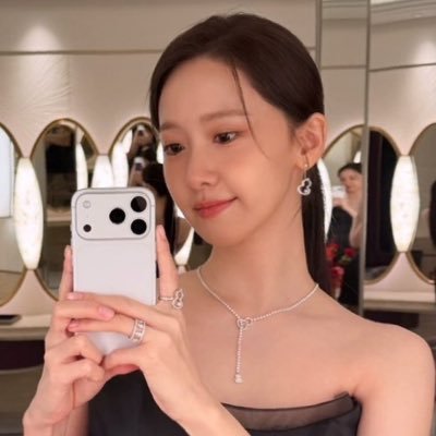 urichbronson's profile picture. if there was an Olympics for watching Asian dramas I’d probably be competing in it