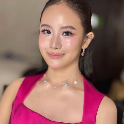 rhea_apundar's profile picture. 