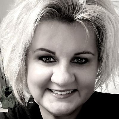 pinter_szilvi's profile picture. If I had followed all the rules, I would never be anywhere.😊🌻❤️
NoPorn🔞 and NoDm! ⛔️