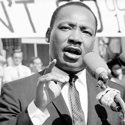 IamDeniss_'s profile picture. Kenyan entrepreneur & student Pursuing B Tech in Education & Computer Science Passionate about Programming, Math, & Problem-solving  Omwamba Affiliate