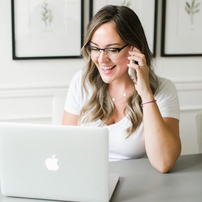 AnaHdez12's profile picture. 📉EMPODERANDO VIDAS 📊Crypto Guru Binary, minería 📈Forex|Operador de opciones 📆9 años de experiencia comercial. Envíame ahora para empezar