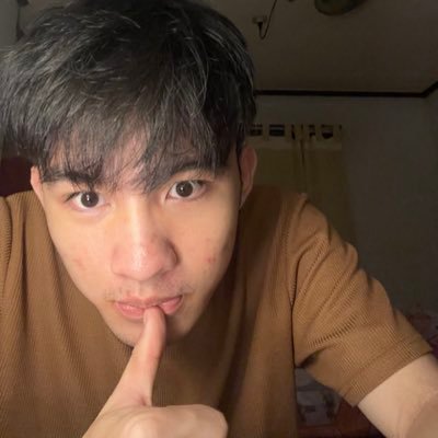 kewnine's profile picture. can u see things thru mine?