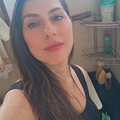 transtorninh0's profile picture. 🇦🇹 •🌻🦋 • Adestradora nas horas vagas • Ajude o Lar Tintin 🐶🐾 (abrigo de cães deficientes e resgatados de maus tratos e abandono) Link👇🏼