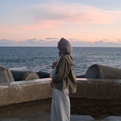 Noviranandya's profile picture. 